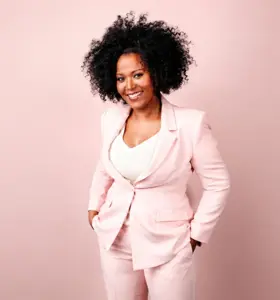 Denice Dest - Coach, trainer en Innervoice Activator die organisaties laat ervaren hoe psychologische veiligheid leidt tot zichtbaar leiderschap en blijvende verandering.