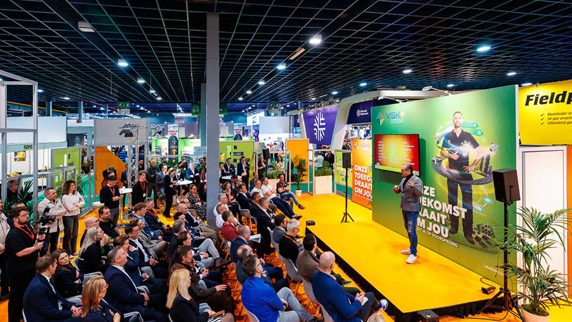Arjan Elbers - <p>Recruitmentstrateeg, auteur en keynote speaker die organisaties inspireert met vernieuwende inzichten over arbeidsmarkt, werving en talent.</p>