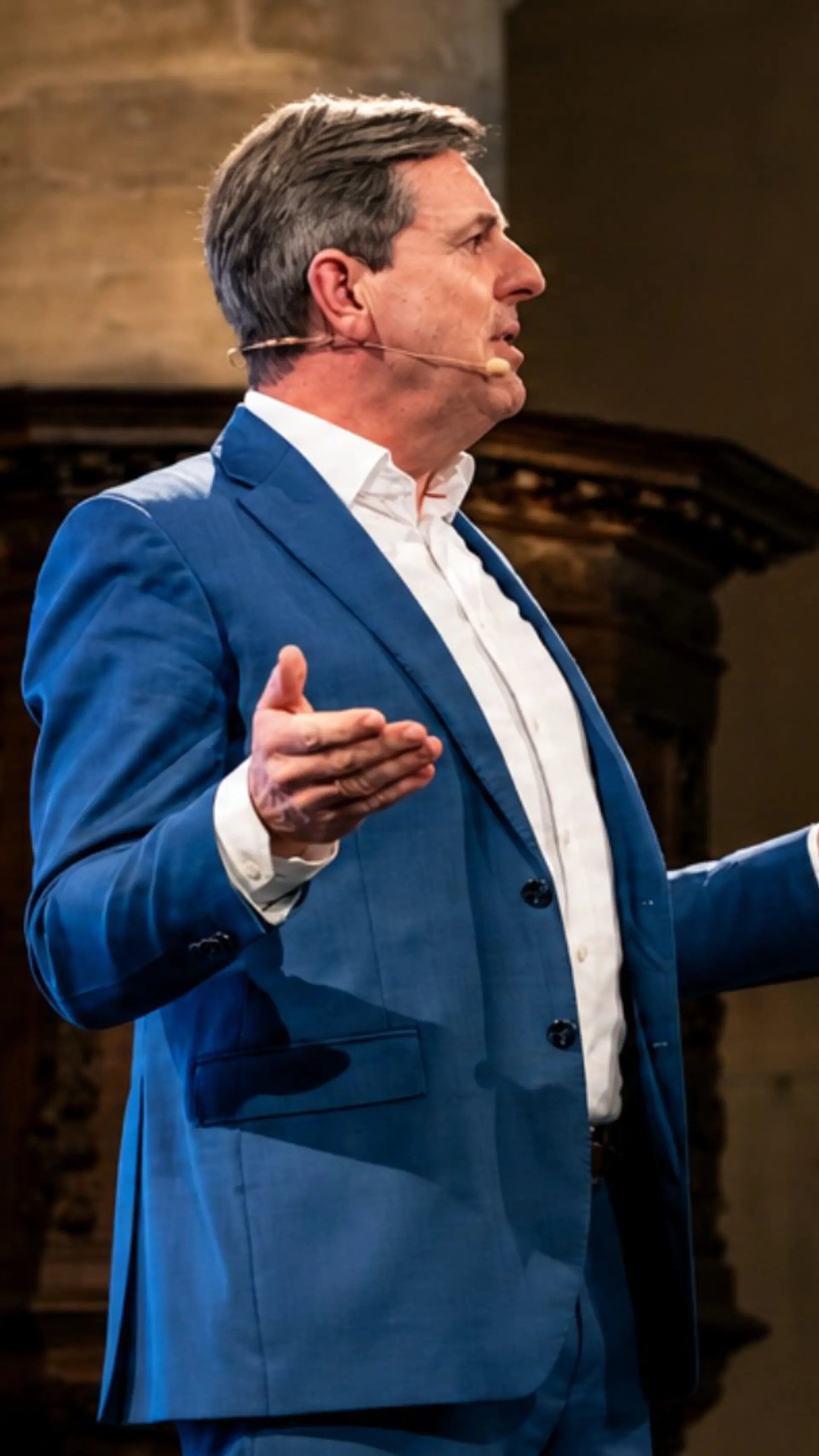 Robert-Jan Knook - <p>Presentator, ondernemer en mediaspecialist met ruime ervaring in radio, televisie en live events vol energie en interactie.</p>