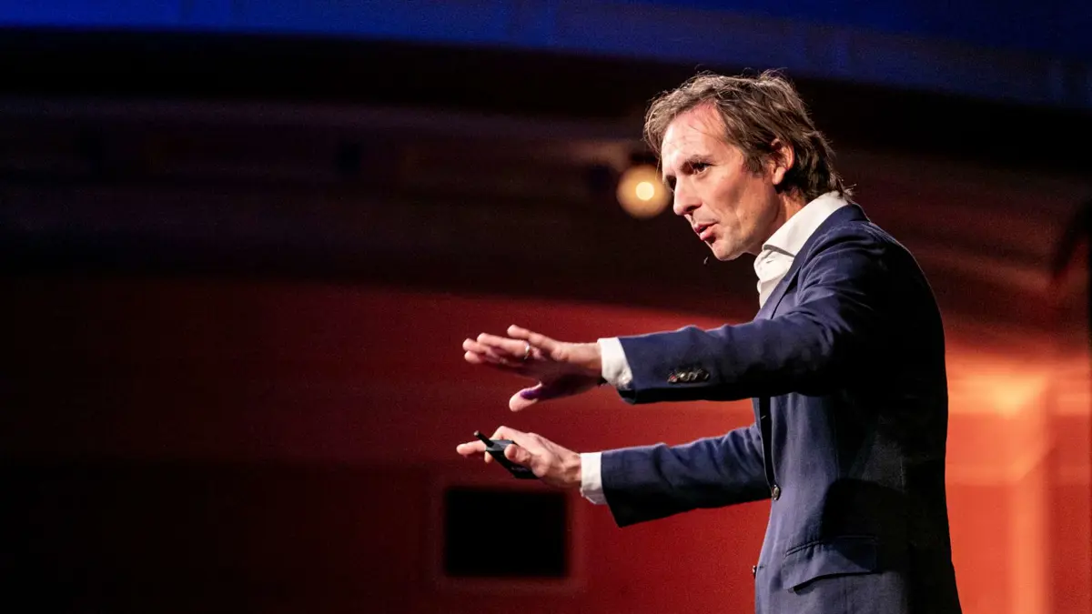 Een blik op Amerika: In gesprek met Michiel Vos over actuele ontwikkelingen en zijn rol als spreker"