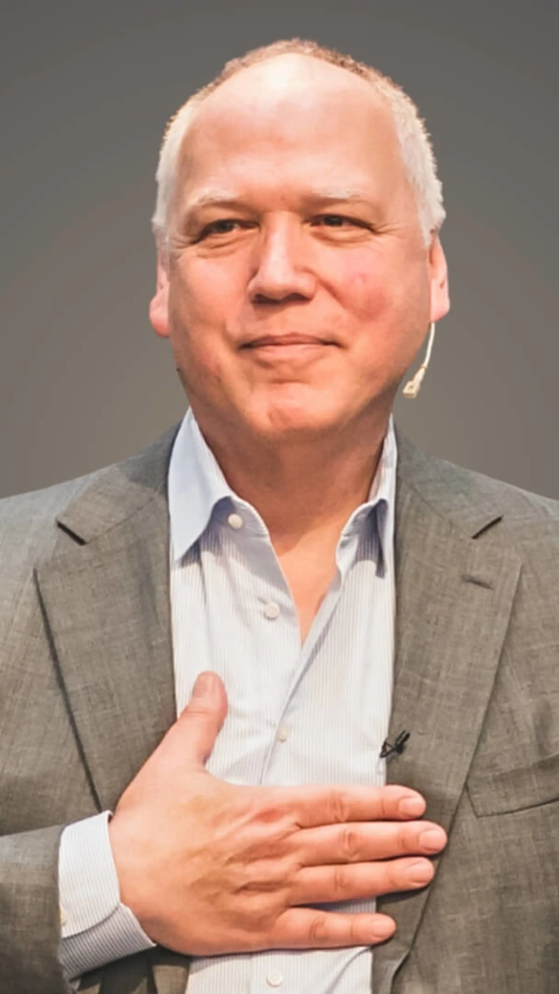 Max Strom - <p>Internationaal spreker, auteur en ademwerkexpert met meer dan 30 jaar ervaring in persoonlijke transformatie en mentaal welzijn wereldwijd.</p>