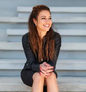 Diana Kuip - Veelzijdige sportjournalist, presentator en spreker met expertise in teambuilding, doorzettingsvermogen en inspirerende verhalen uit de sportwereld.