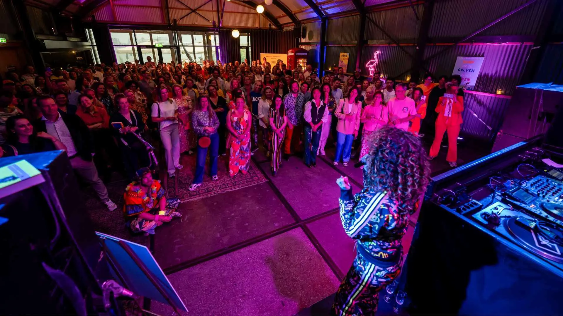 Maartje Derksen - <p>Spreker, trainer en expert in zelfleiderschap deelt een rauw en inspirerend verhaal over veerkracht, regie en leven vanuit eigen waarden.</p>