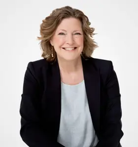 Margot van Brakel - Futurist en auteur die organisaties helpt vertragen om vanuit verbinding en verbeeldingskracht duurzaam te versnellen en regie te nemen in verandering.