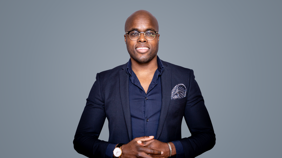 Jandino Asporaat: meer dan een comedian - een spreker die harten raakt