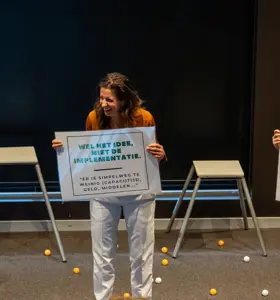 Het Klimaattheater - Het Klimaattheater verzorgt interactief bedrijfstheater waarbij het publiek vanuit humor, hoop en moed in gesprek gaan over de grote opgaven waar we voor staan.