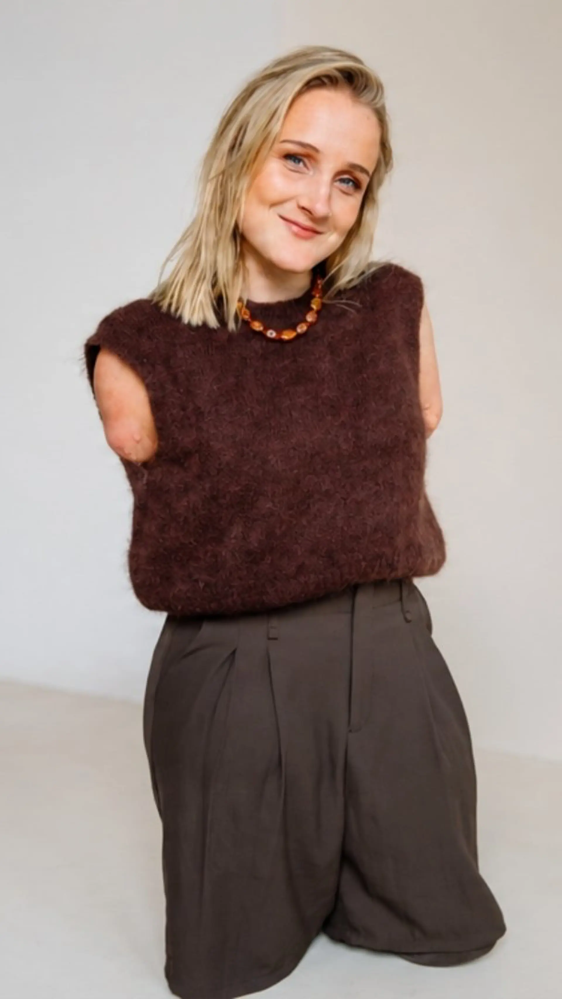 Eva Eikhout - <p>Presentatrice, programmamaker en auteur inspireert met humor en persoonlijke verhalen over veerkracht, inclusie en kansen creëren vanuit uitdagingen.</p>