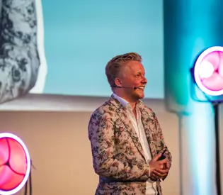 Neurodiversiteit als Troef: In Gesprek met Spreker Sebastiaan Kieft