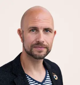 Lars Sørensen - Expert in interactieve events en dagvoorzitterschap, met ervaring in live communicatie en eventdesign in NL en ENG.