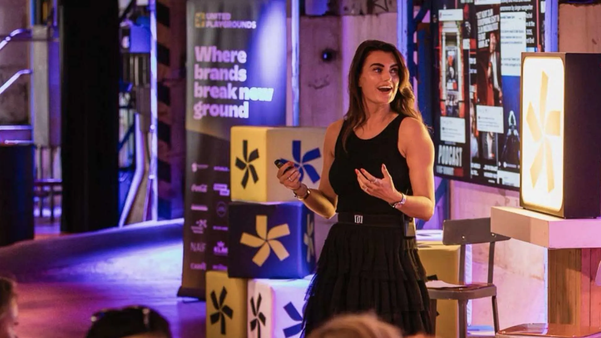 Evelien de Klerk - <p>Datastrateeg en keynote speaker over data gedrag en technologie die laat zien hoe organisaties met inzicht in het digitale brein betere keuzes maken.</p>