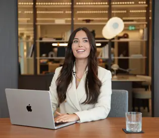De menselijke voorsprong: hoe Kelly van der Minne soft skills onvervangbaar maakt in een AI-wereld