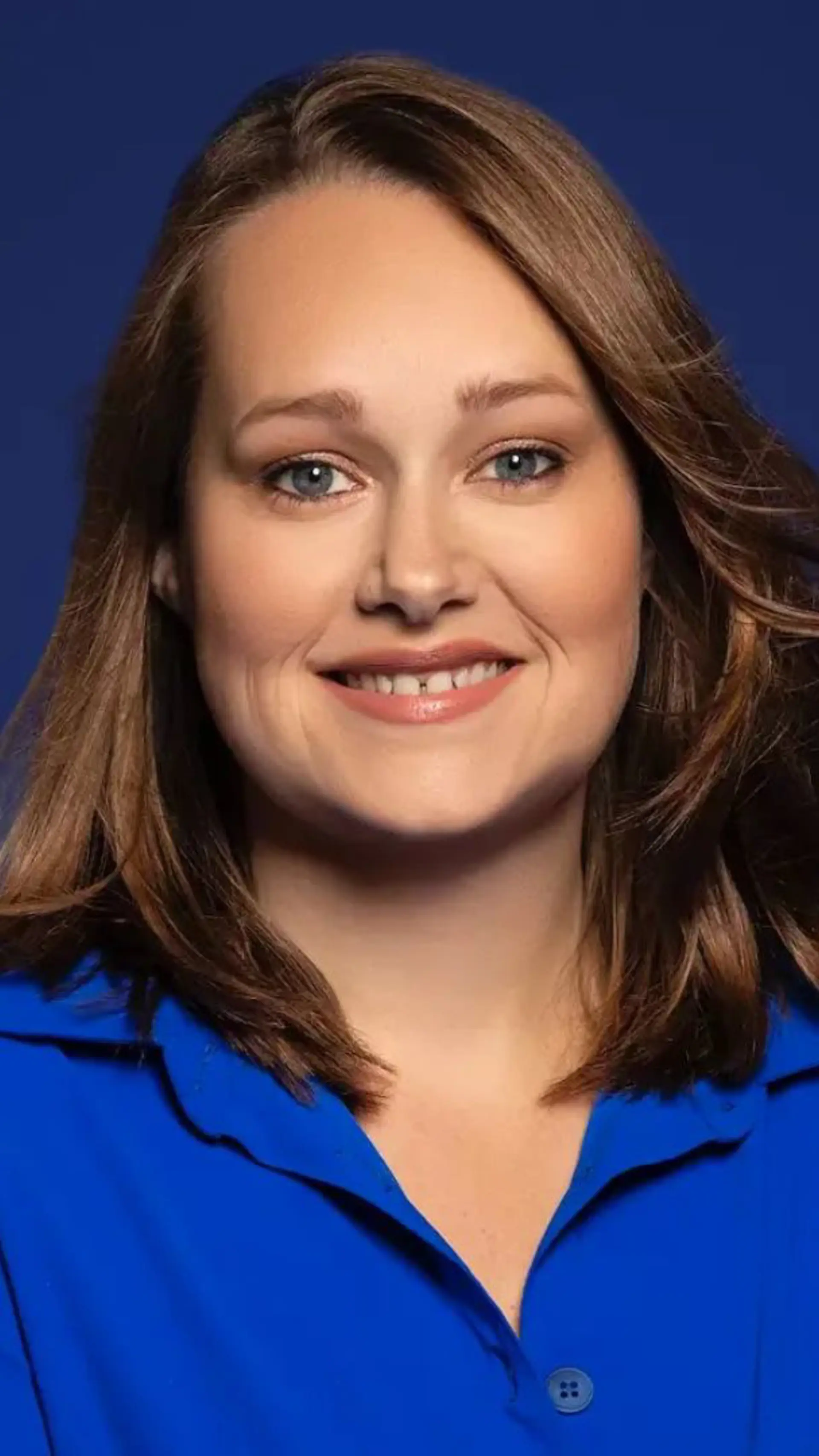 Sayma Kuipers - <p data-start="1036" data-end="1175">Pedagoog en bestsellerauteur. Ze schudt organisaties wakker met interactieve lezingen die teamwork, leiderschap en werkplezier veranderen.</p>