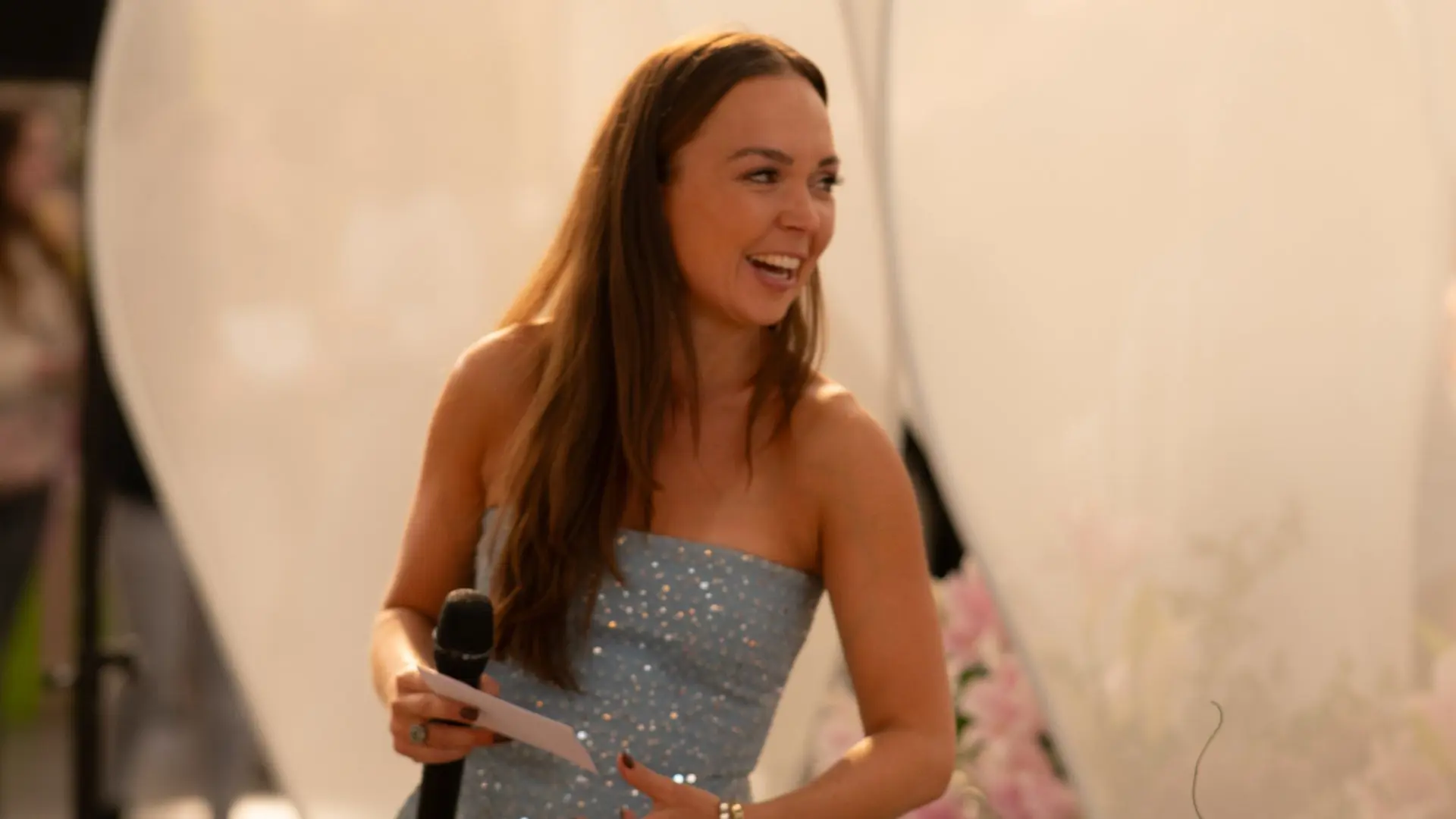 Anouk Rietveld - <p>Performer, zangeres en spreker die vanuit jarenlange podiumervaring laat zien hoe focus, veerkracht en eigenaarschap leiden tot duurzame topprestaties.</p>