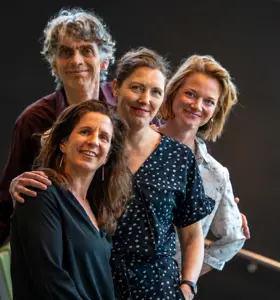 Het Gedragstheater - Theatercollectief, neurowetenschapper en gedragsspecialist die organisatieverandering tastbaar maakt met een interactief theatercollege.