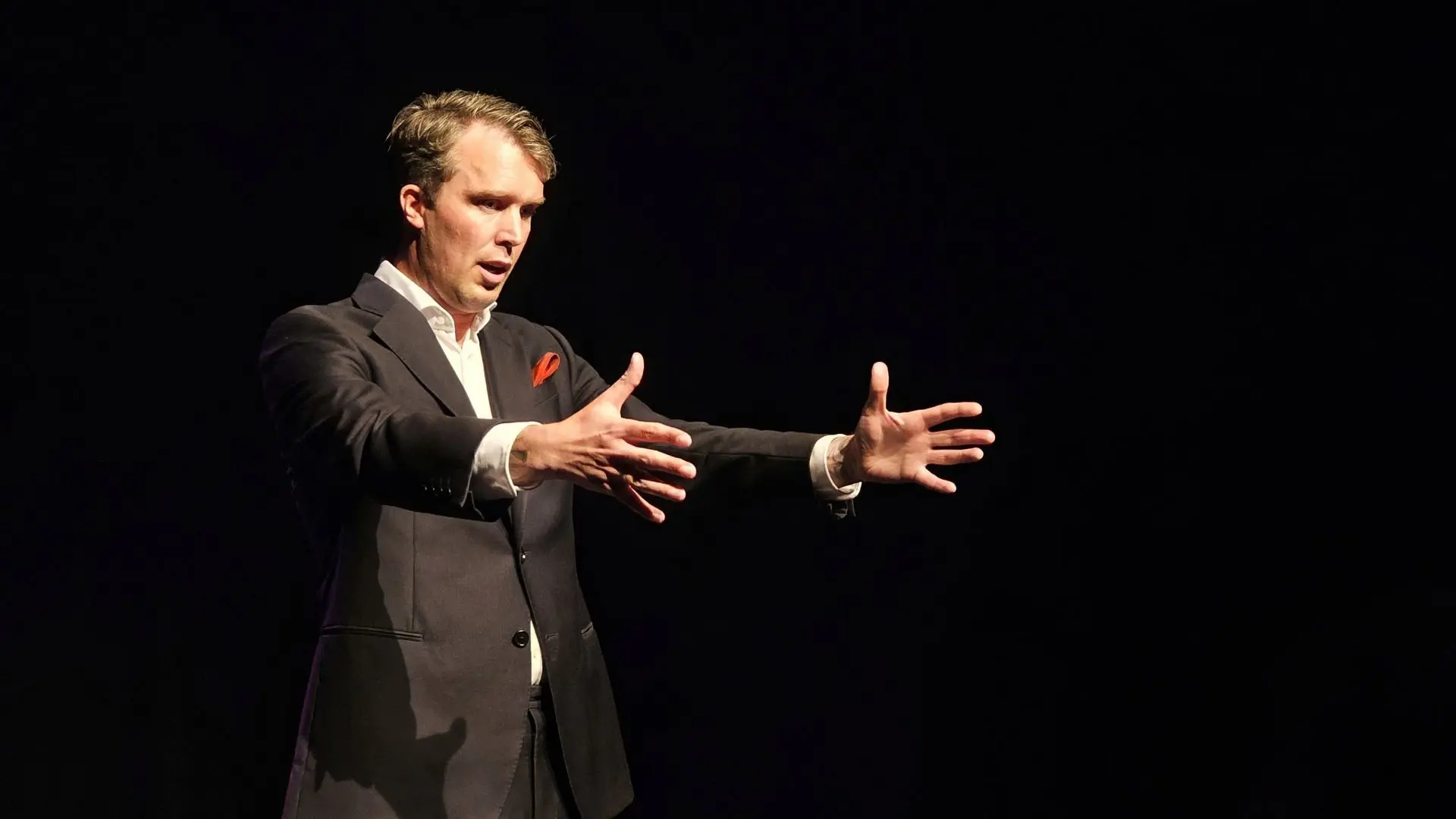 Yvo Kouwenhoven - <p>Spreker, ervaringsdeskundige en inspirator die laat zien hoe veerkracht, acceptatie en zingeving richting geven na ingrijpende tegenslag.</p>