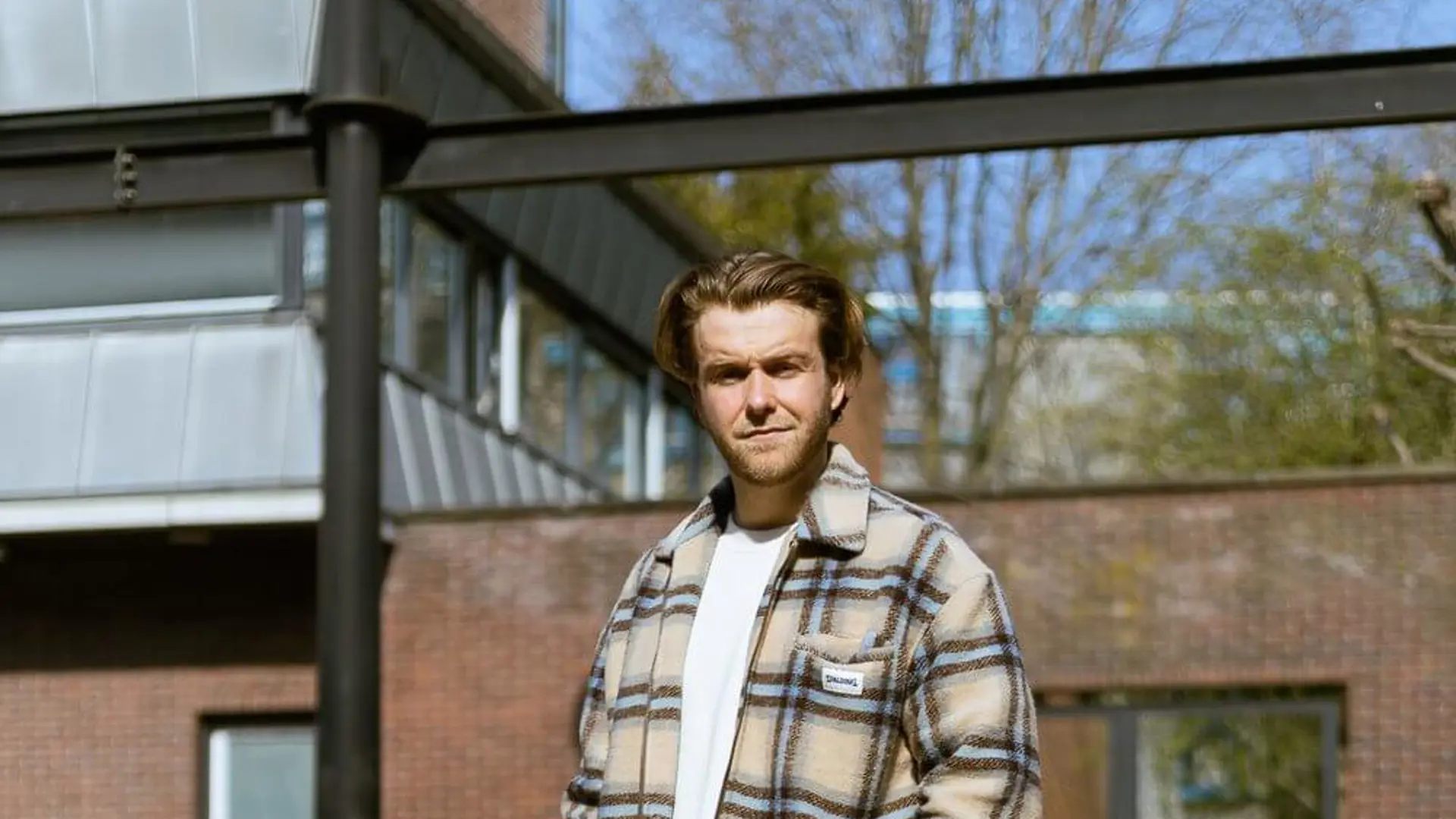 Hidde