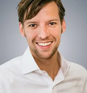 Patrick Stastra - Spreker en expert in productiviteit en timemanagement.Hij helpt professionals slimmer te werken met concrete tools voor meer rust en productiviteit.