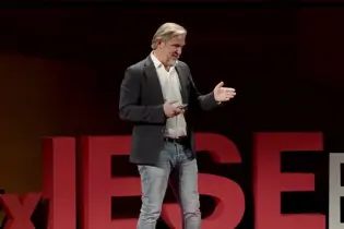Hoe Dennis Heijn persoonlijke tragedie en corporate ervaring vertaalt naar inspiratie voor leiders en teams