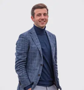 Milan van der Meulen - Toonaangevende duurzaamheidsexpert en top-ondernemer, gedreven leider in de transitie naar hernieuwbare energieoplossingen.