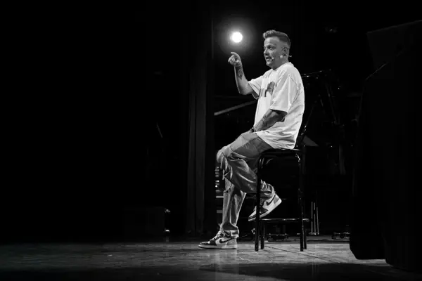 Van mainstage naar menselijke maat, het verhaal van Joost Seilberger
