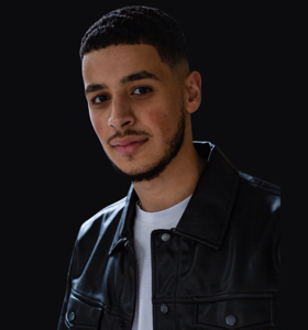 Hamza Othman - Acteur en rolmodel die jongeren inspireert met eerlijke verhalen over keuzes, mentale kracht en identiteit, gebaseerd op filmervaring en persoonlijke groei.