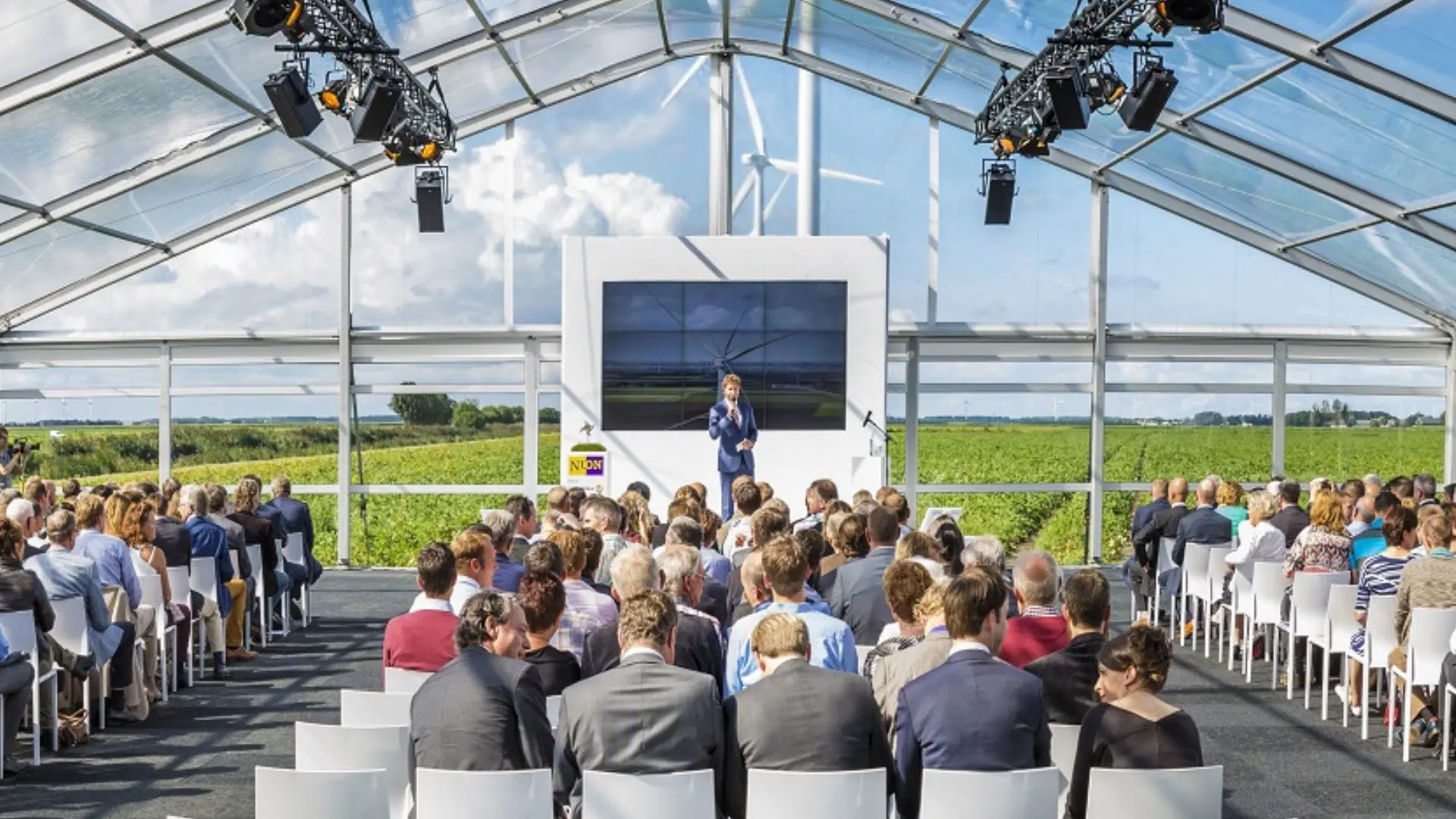 Dennis Wilt - <p data-start="391" data-end="571">TV-weerman, spreker en coach. Hij&nbsp; inspireert met lezingen over klimaat, duurzaamheid en communicatie vol energie en impact.</p>