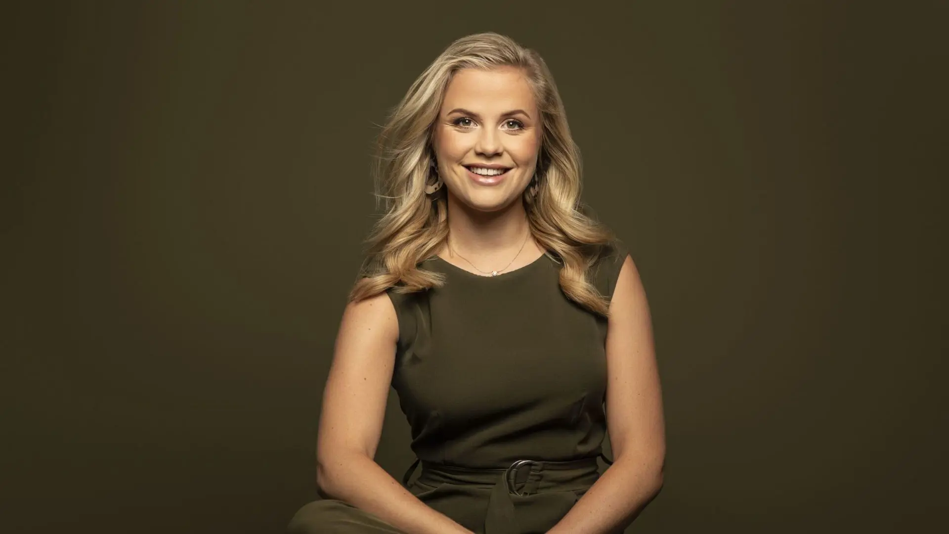 Yvon Kanters - <p>Zangeres, maatschappelijk werker en spreker die laat voelen hoe oprechte aandacht rust, verbinding en blijvende gedragsverandering op gang brengt.</p>