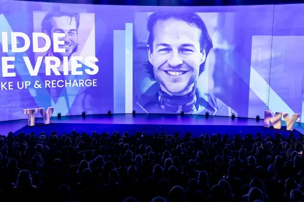 Hidde de Vries – Lezing Work Smart, Play Smart: Slimmer Werken en Beter Ontspannen | Athenas.nl