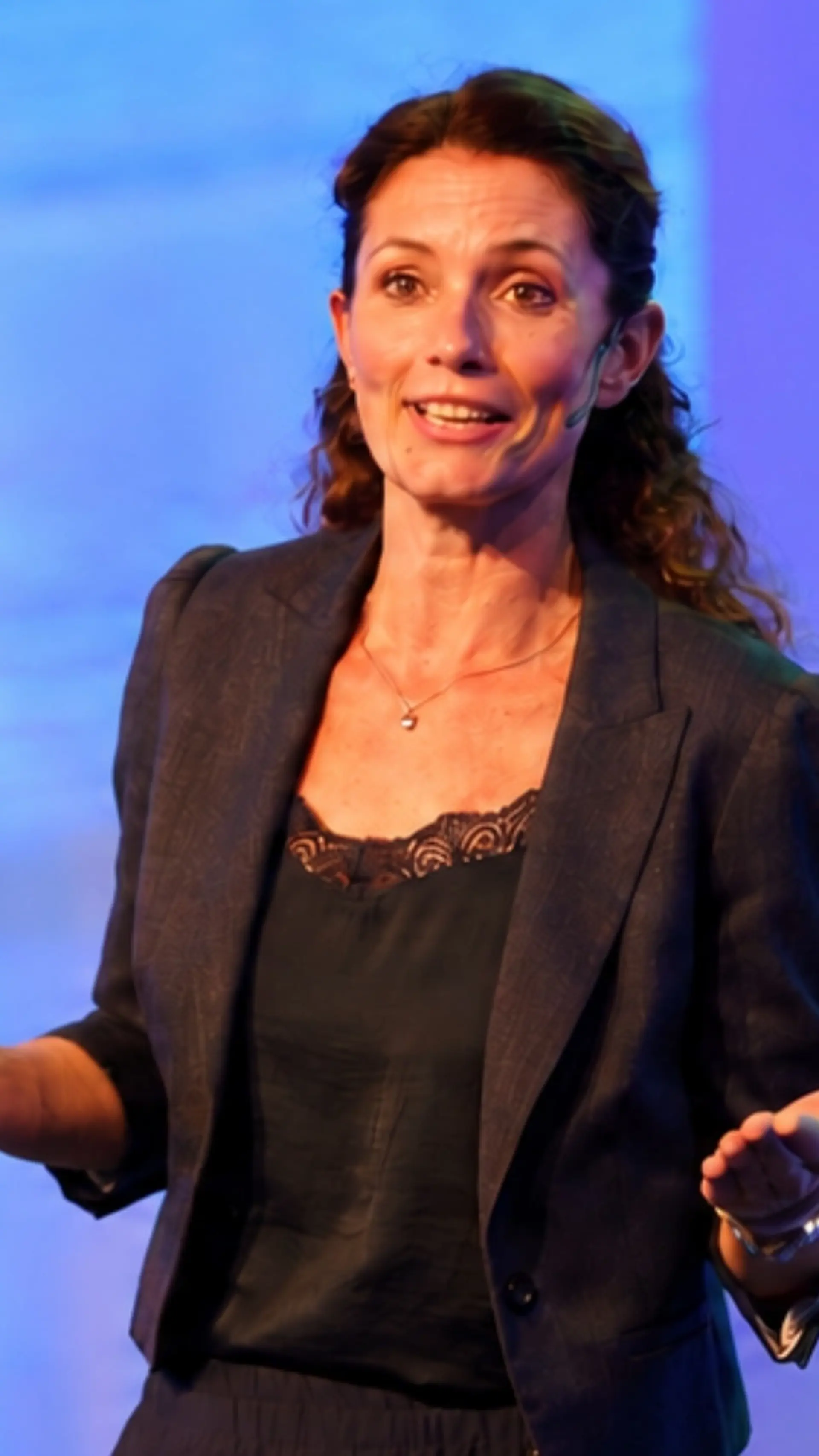 Genieke Hertoghs - <p>Beïnvloedingsexpert, auteur en C level trainer die laat zien hoe beide breinsystemen leiden tot meer invloed, samenwerking en sterk leiderschap.</p>