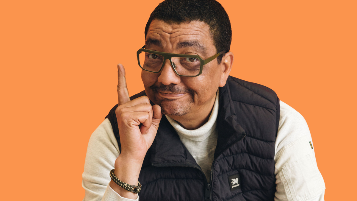 Van cabaret naar keynote: hoe humor en werkgeluk elkaar versterken