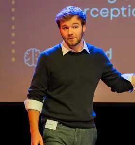 Philip Jordanov - Gedragswetenschapper en auteur die neuropsychologie vertaalt naar praktische inzichten voor organisaties en duurzame gedragsverandering stimuleert