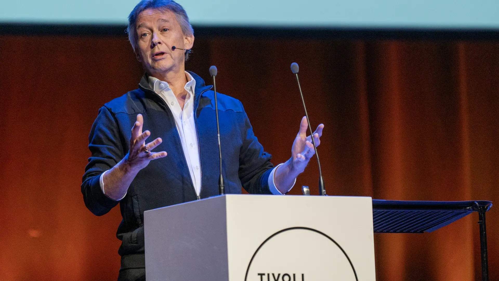 Jan Sjöcrona - <p data-start="1719" data-end="1883">Voormalig topadvocaat, coach en expert gedragsverandering helpt high performing professionals prestatiedruk doorbreken en opnieuw kiezen voor mentale scherpte en leiderschap.</p>