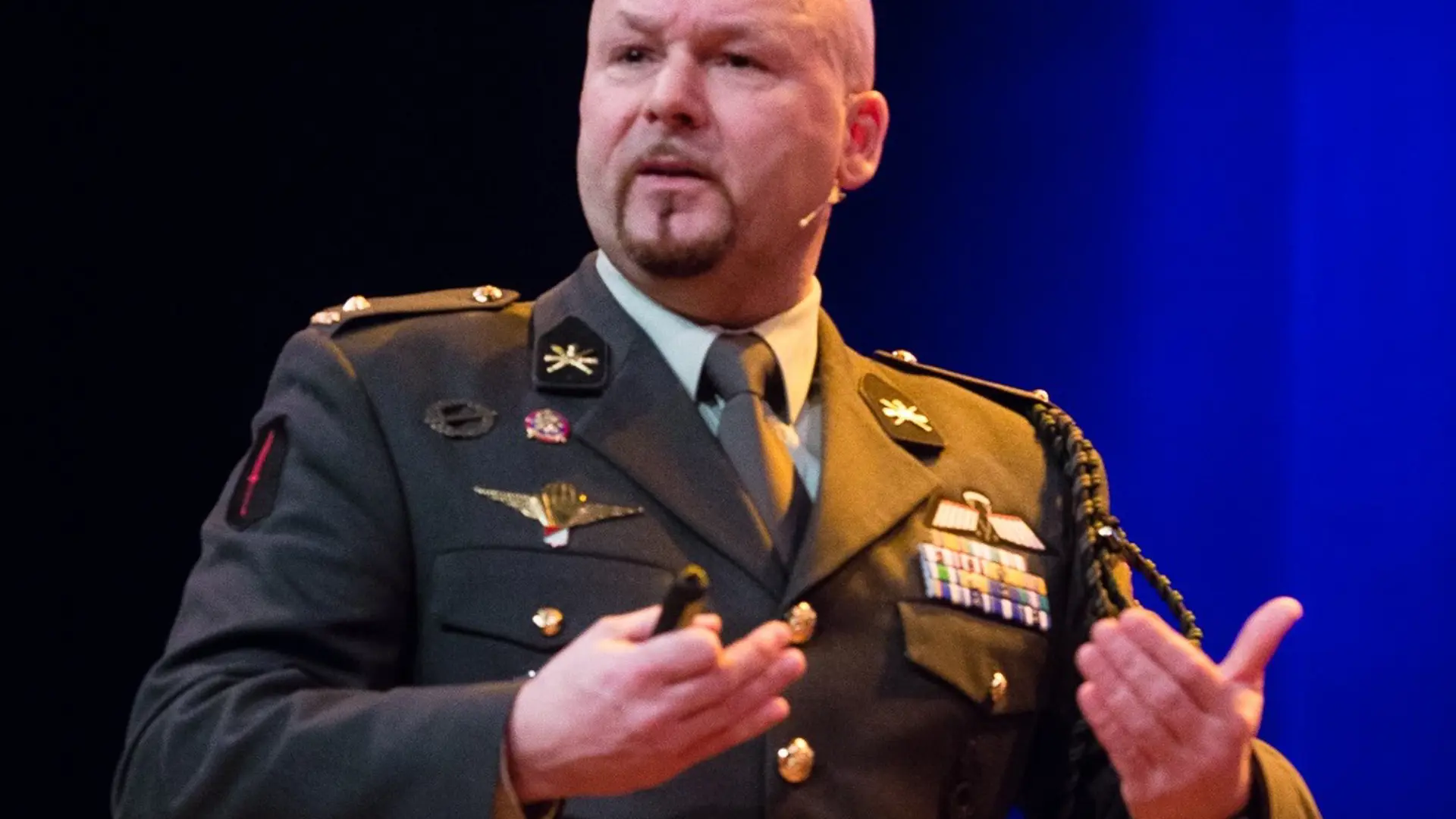 Marco Kroon - <p>Majoor onderscheiden met de Militaire Willems‑Orde. Hij motiveert met krachtige verhalen over leiderschap, loyaliteit &amp; durf.</p>