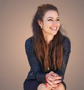 Diana Kuip - Veelzijdige sportjournalist, presentator en spreker met expertise in teambuilding, doorzettingsvermogen en inspirerende verhalen uit de sportwereld.