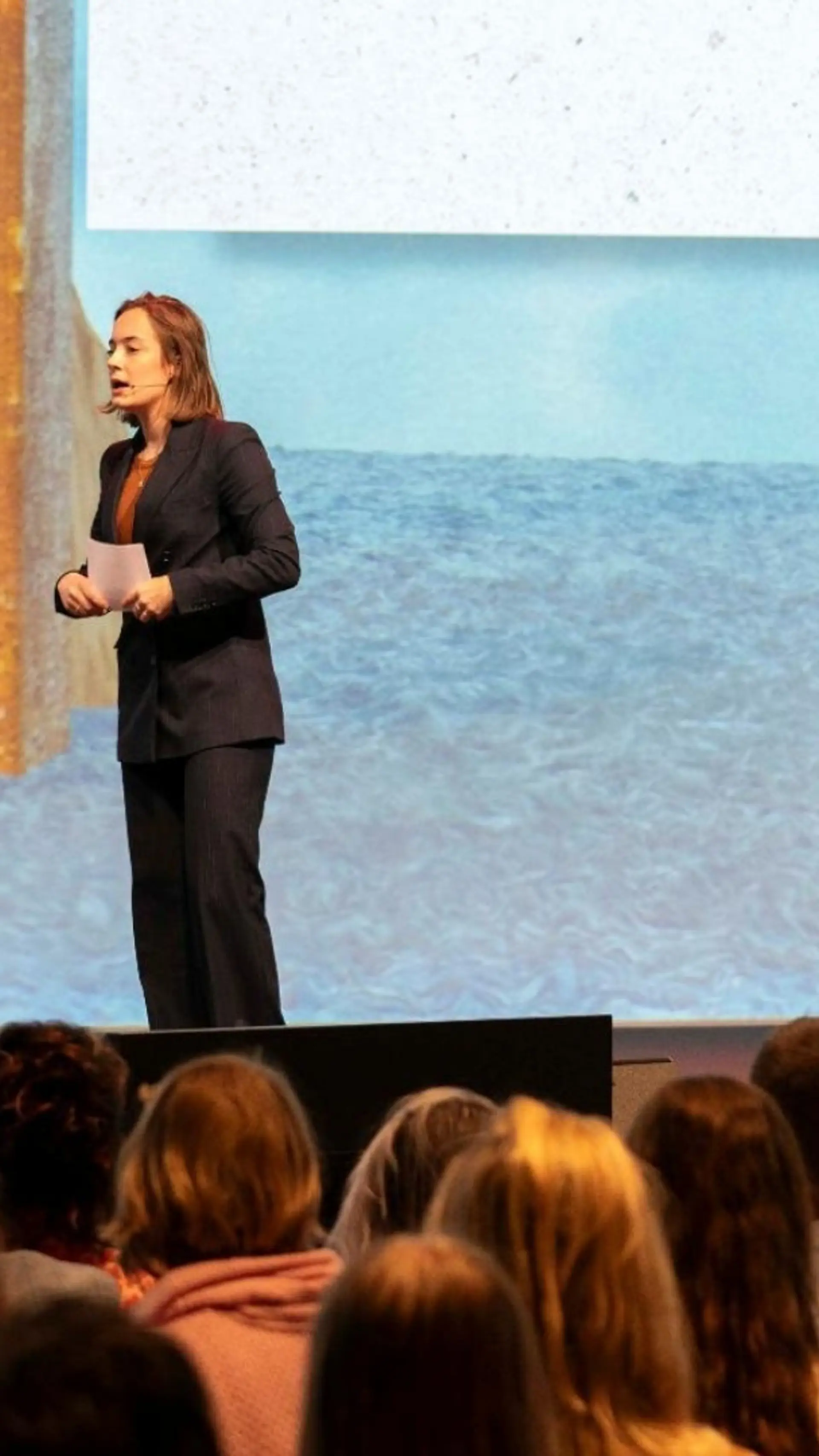 De Speld Live - <p>Satirische liveshow en eventact die met actuele humor, interactie en maatwerk zorgt voor een energieke afsluiting van elk evenement.</p>