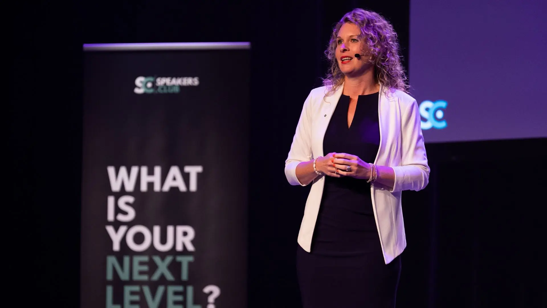 Mandy Schild - <p>Creatief ondernemer, presentatie expert en keynote spreker die laat zien hoe communicatie, creativiteit en technologie samenkomen om verhalen memorabel te maken.</p>