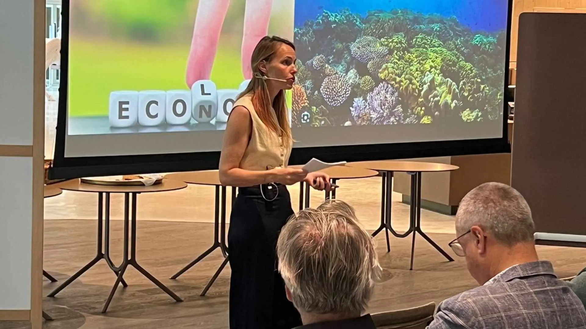 Sophie van der Stap - <p>Schrijver, duiker en verhalenverteller die wetenschap, natuur en emotie samenbrengt in inspirerende inzichten over klimaat, verandering en veerkracht.</p>