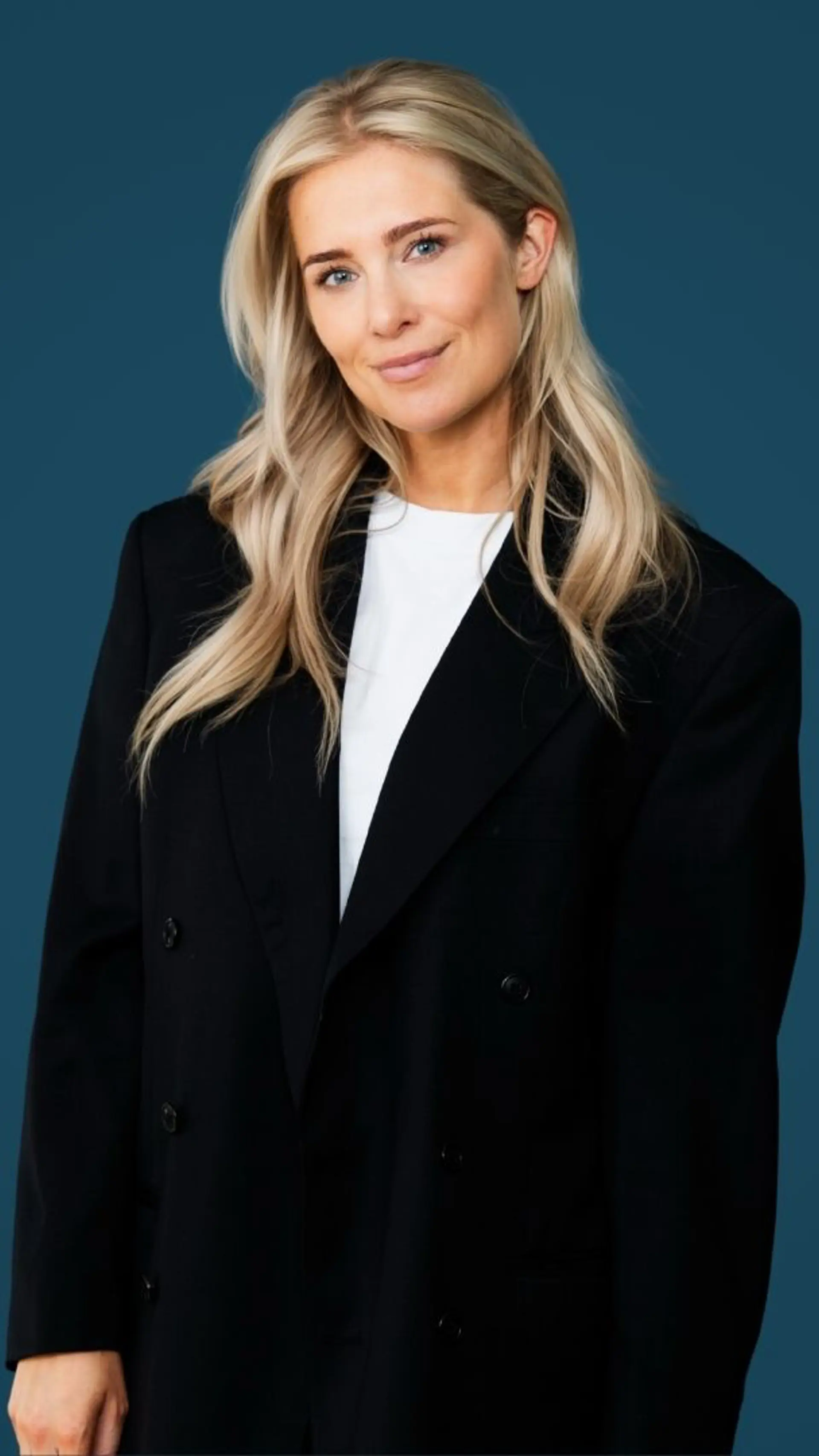 Nicola Ebbink - <p>Van advocaat tot presentator. Dagvoorzitter Nicola Ebbink brengt inhoud tot leven op jouw evenement met flair, humor en scherpe interactie.</p>