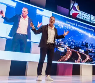 Stop met druk zijn: zo helpt Peter Ros organisaties weer écht werken