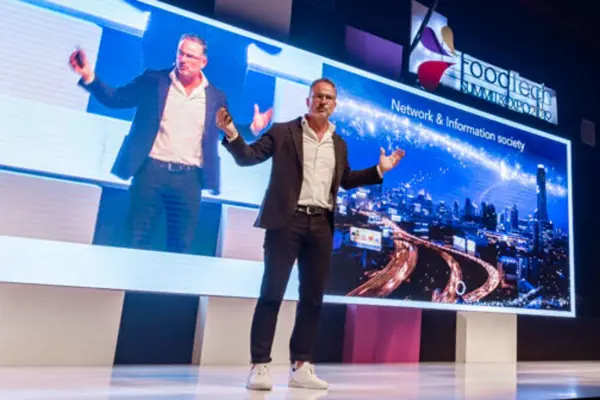 Stop met druk zijn: zo helpt Peter Ros organisaties weer écht werken